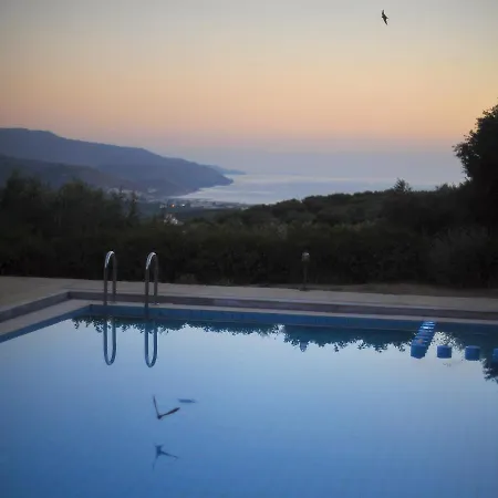 In Guest - Traditional For Relaxation And Rejuvenation * La Canea